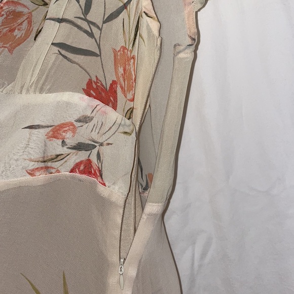 Forever 21 Cream Coloured Floral Dress Size L - Picture 4 of 4